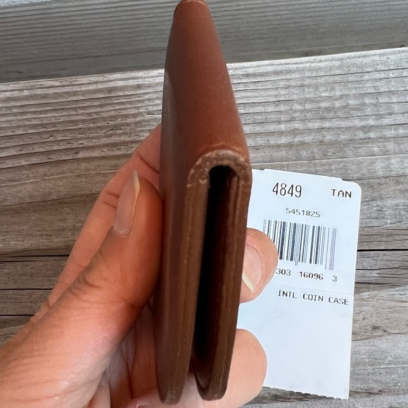 New, 90s Vintage Coach international leather coin case, British Tan - Picture 6 of 6